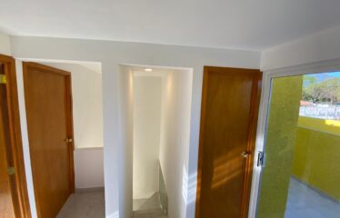 Casa Nueva en Calle Cerrada