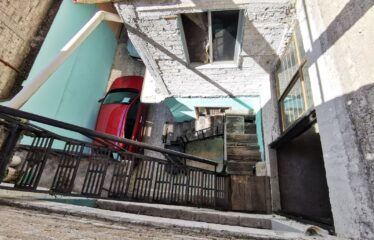 Se Vende Bonita Casa para Remodelar o Invertir