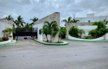 Se Vende Preciosa Casa en Fraccionamiento en Cancún