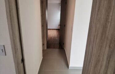 Se Renta Hermoso Departamento Recién Remodelado en U.H. Lomas de Plateros