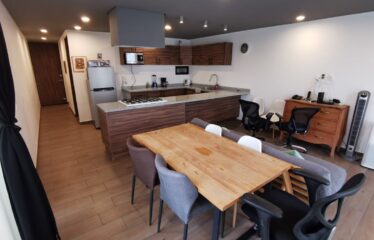 Se Renta Precioso Departamento Equipado en Rcda. Lago Superior