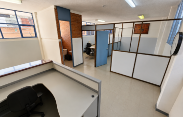 Se VENDE EDIFICIO LISTO PARA NEGOCIO EN EDOMEX., A CUADRAS DE MUNDO E.