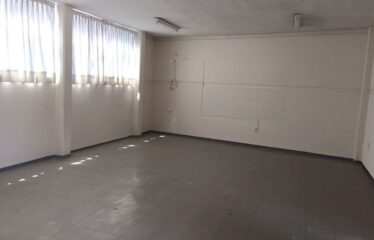 Se VENDE EDIFICIO CON USO DE SUELO para Escuela de Educación Media Superior