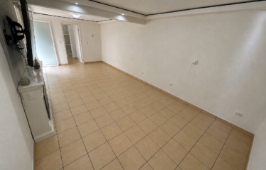 Se VENDE Bonita Casa con 2 DEPTOS., en Iztacalco, CDMX